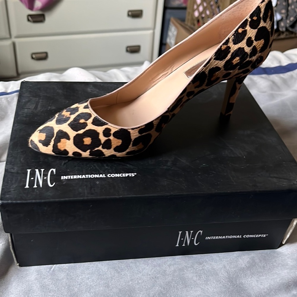 Inc shoes lightly worned sz 8W